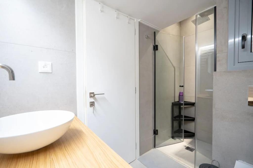 Piraeus Cozy Apartment For 4 Persons Exterior foto